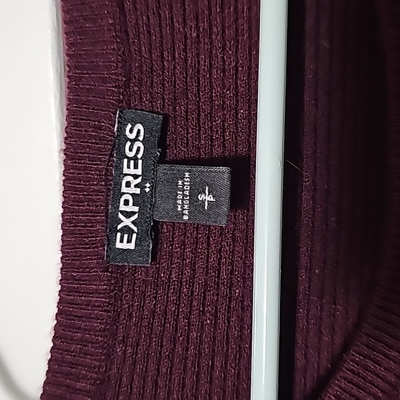 Keyhole Sweater - Picture 3 of 3